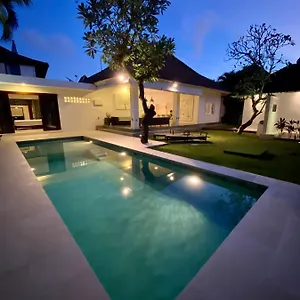 https://villa-emma.hotelsseminyak.net